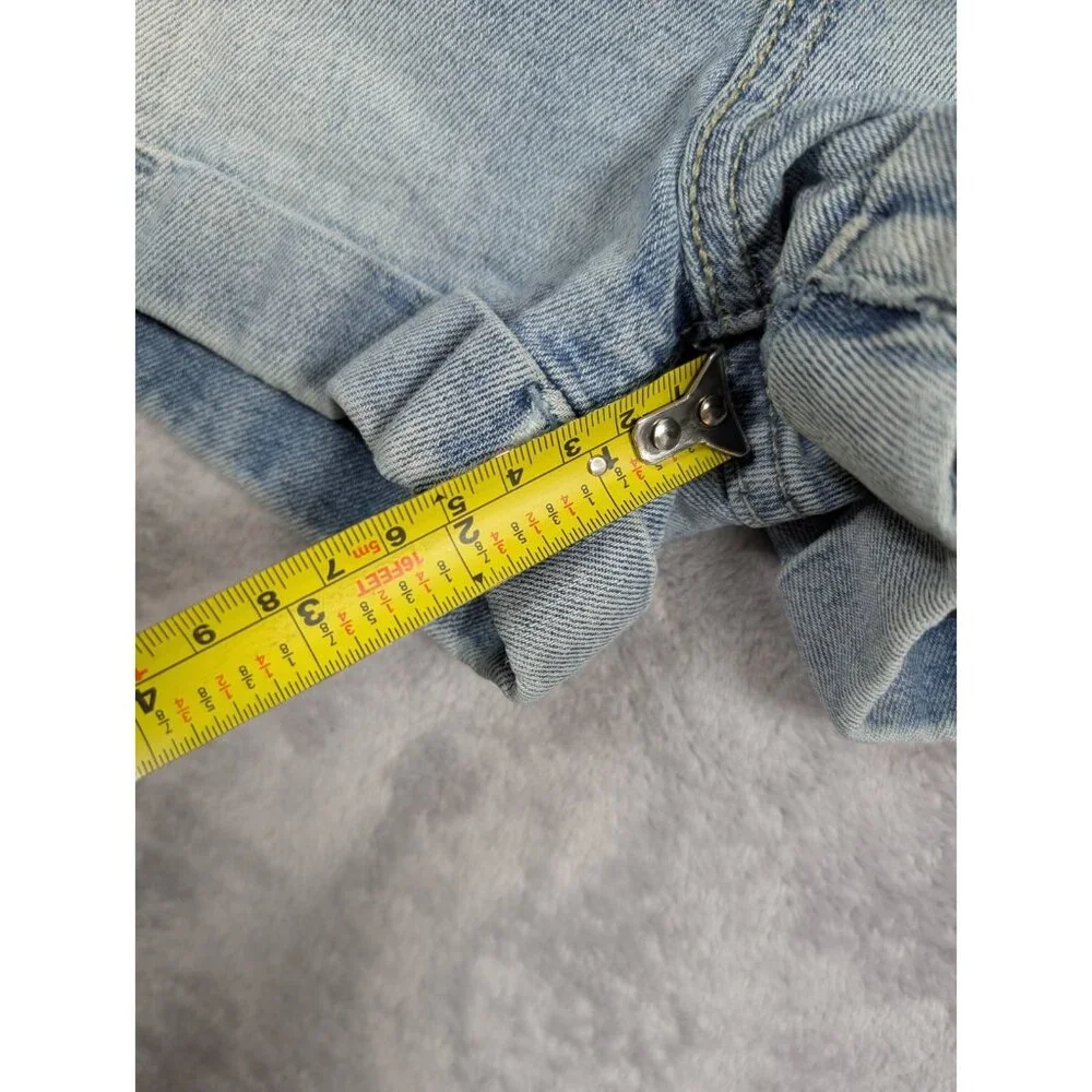 Levis Denizen Denim Mom Shorts Womens Size 3 26 Light Wash Distressed Cuffed Hem - Picture 7 of 10
